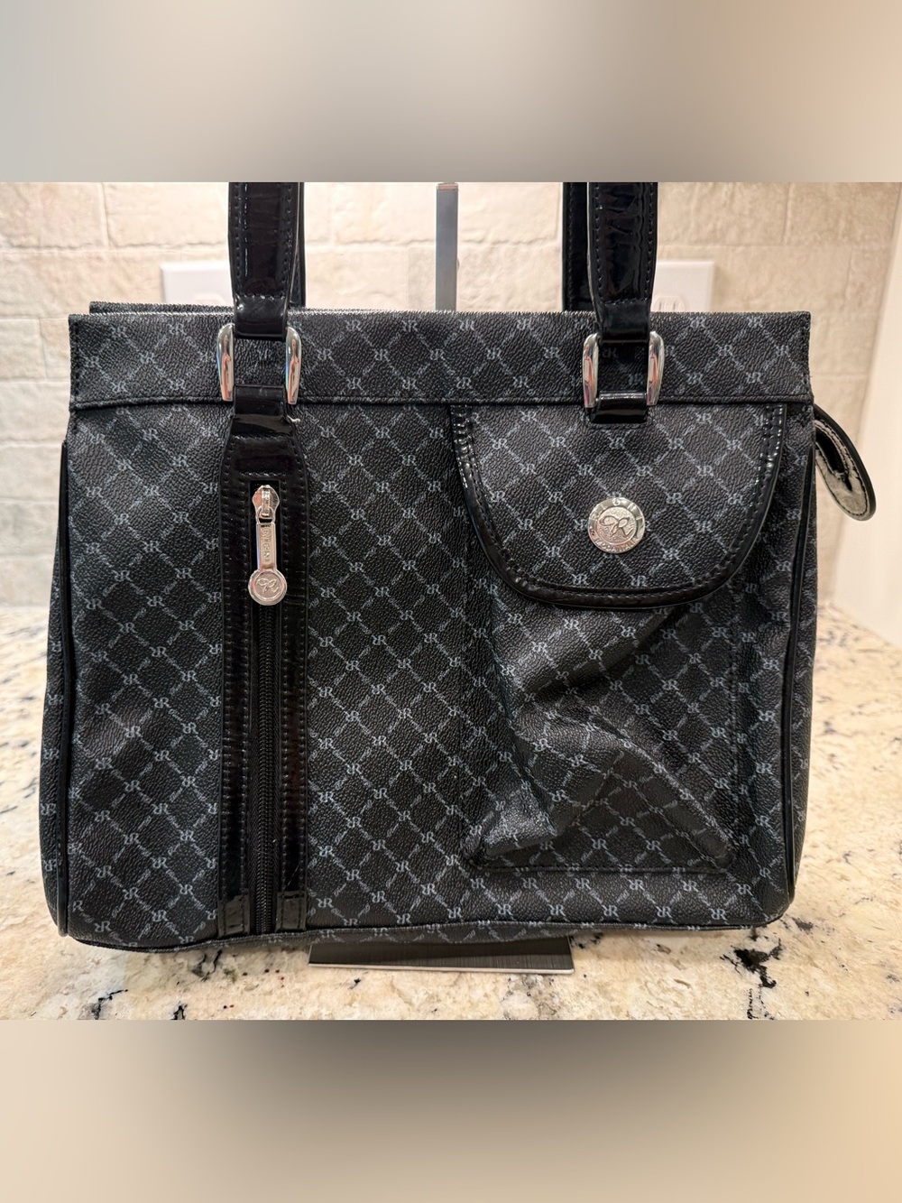 Rioni EUC Black Patterned Shoulder Bag w/Silver Hardware